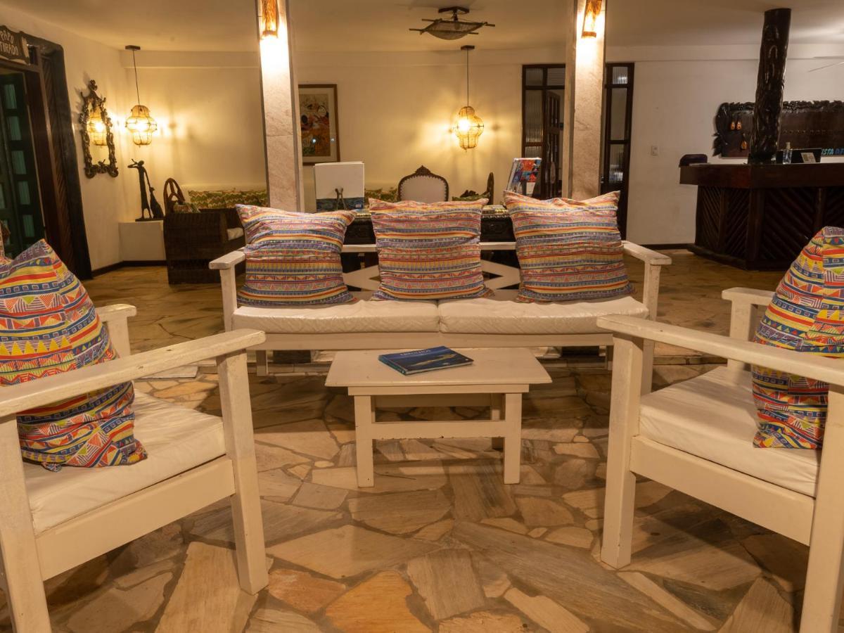 Hotel Marina Porto Abrolhos 卡拉韦拉斯 外观 照片